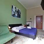 Lucky Stars Πανσιόν